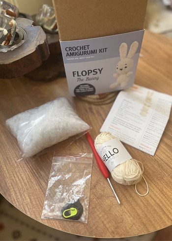 Flopsy Tavşan Amigurumi Örgü Kiti - Görsel 4