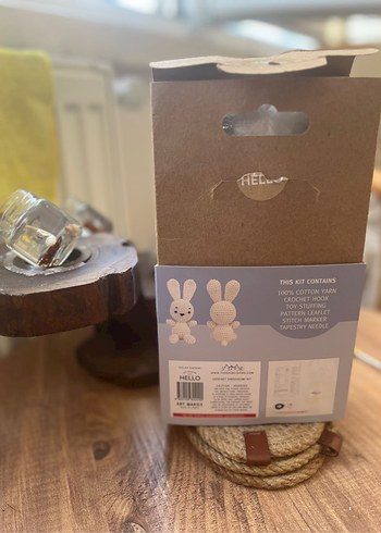 Flopsy Tavşan Amigurumi Örgü Kiti - Görsel 2