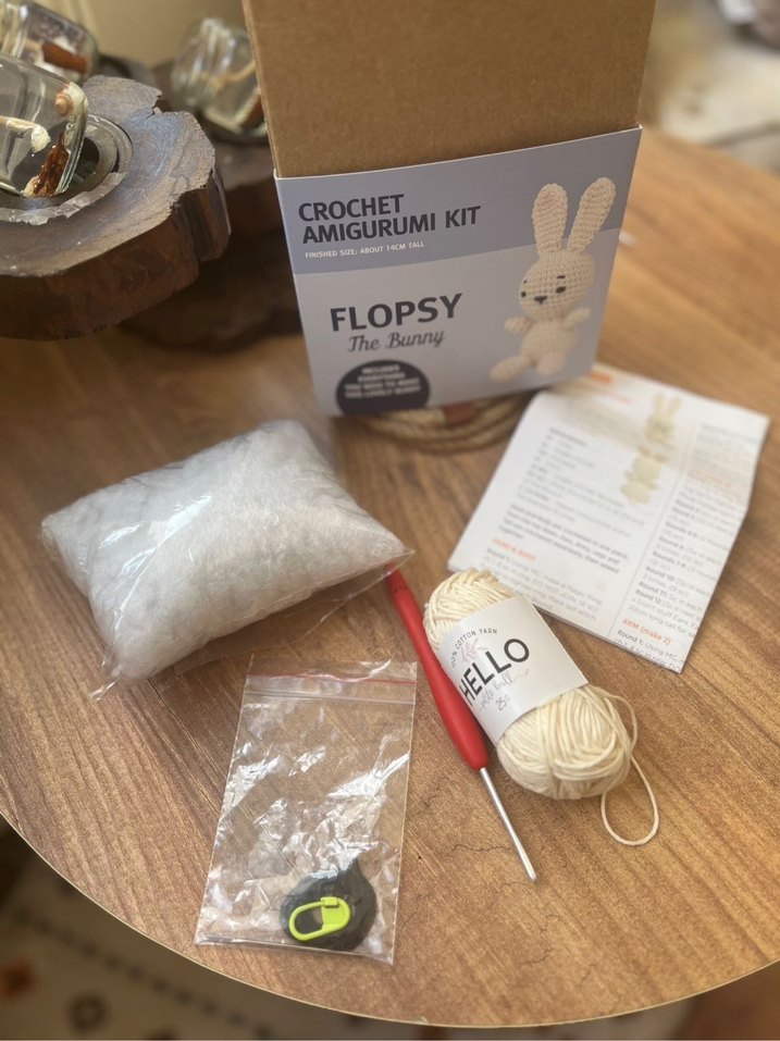 Flopsy Tavşan Amigurumi Örgü Kiti - Görsel 4
