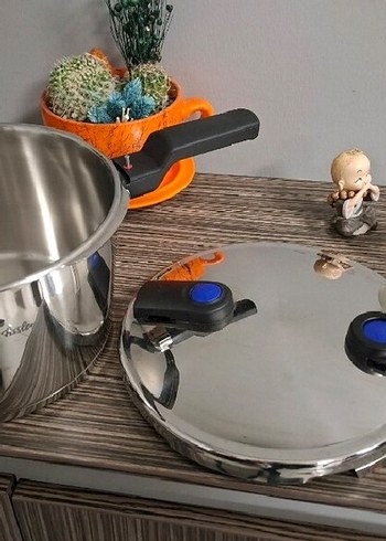  Beden Fissler 4.5 Litre Sıfır Kutulu Düdüklü Tencere