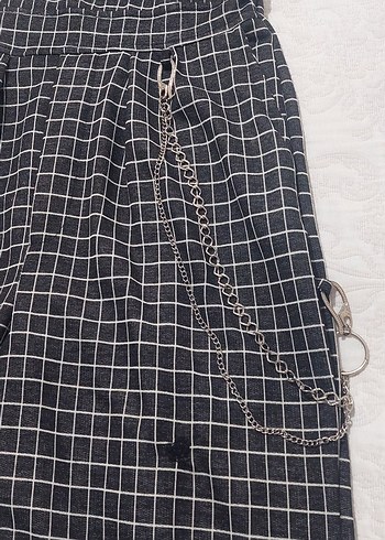 koyu gri ve beyaz renkli kare desenli tulum #tulum - Görsel 2