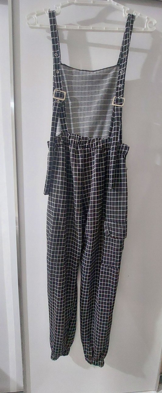 koyu gri ve beyaz renkli kare desenli tulum #tulum - Görsel 5