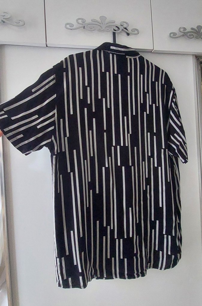 Dikey Çizgili Kısa Kollu Erkek Gömlek #erkek gömlek #gömlek - Görsel 3