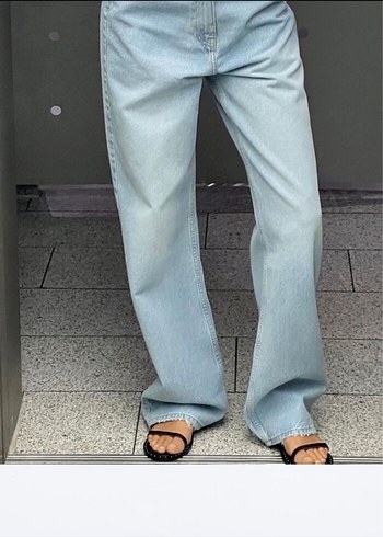 Zara Kadın Beyaz Denim Bol Kesim Midi Jean