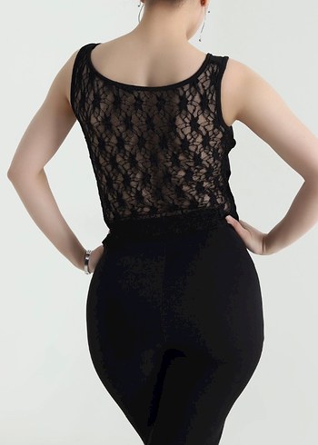 Trendyol & Milla Siyah Dantel Detayli V Yaka Body