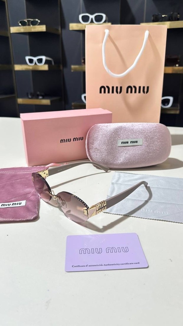 Pembe Parlak Taşlı Miu Miu Güneş Gözlüğü - Görsel 2