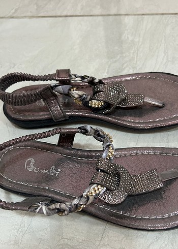 38 Beden Bambi marka taşlı sandalet 38 numara