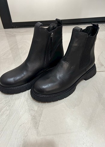 39 Beden siyah Renk Siyah Platform Topuklu Kürklü Kadın Bot