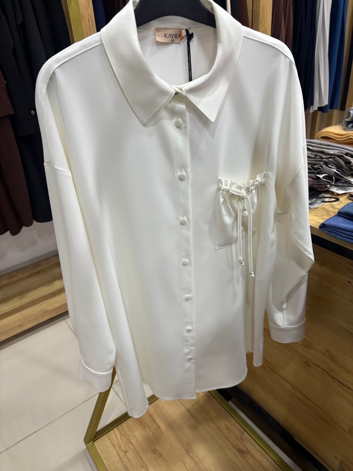Beyaz Düğmeli Uzun Kollu Kadın Gömlek - Görsel 2