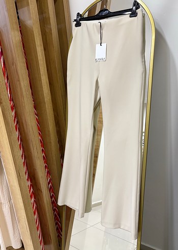 Kayra Beyaz Midi Kumaş Pantolon - Görsel 2