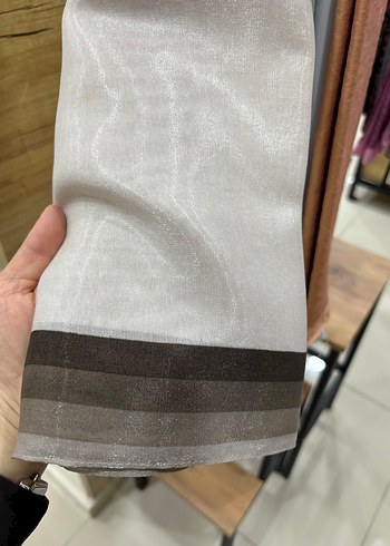 Bej Drapeli Kadın eşarp - Görsel 3