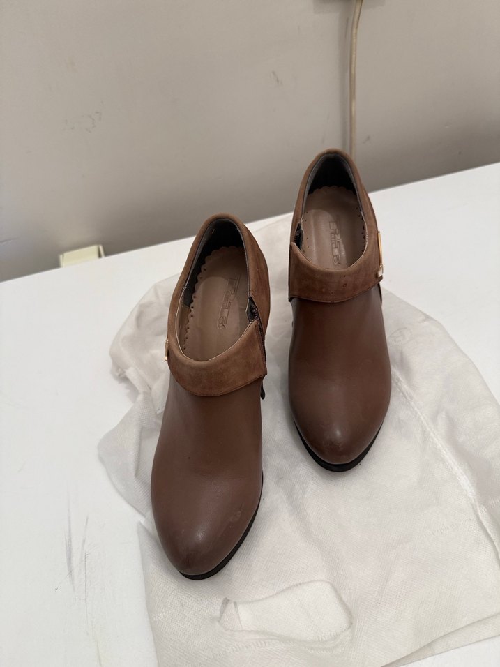 Bej Süet Tokalı Yüksek Topuklu Kadın Bot - Görsel 2