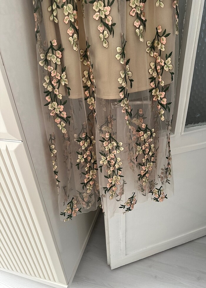 Tüllü elbise - Görsel 4