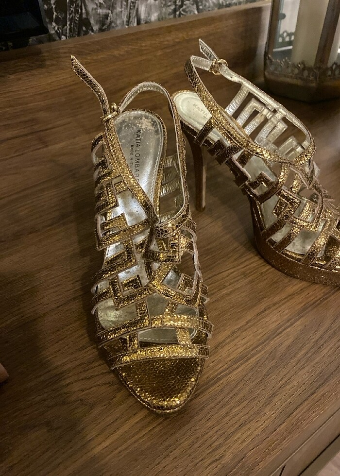 Bronz topuklu ayakkabı - Görsel 2