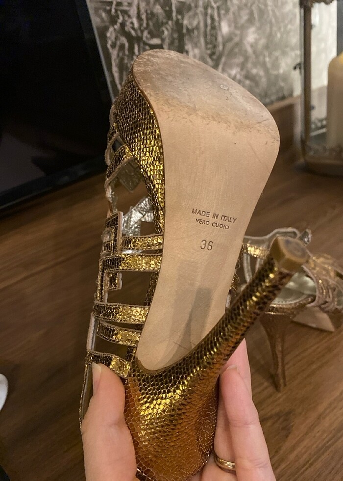 Bronz topuklu ayakkabı - Görsel 4