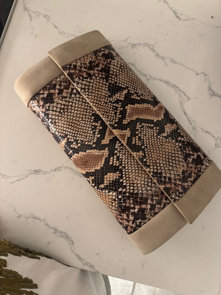 Kahverengi Deri Yılan Desenli Tokalı Clutch - Görsel 2