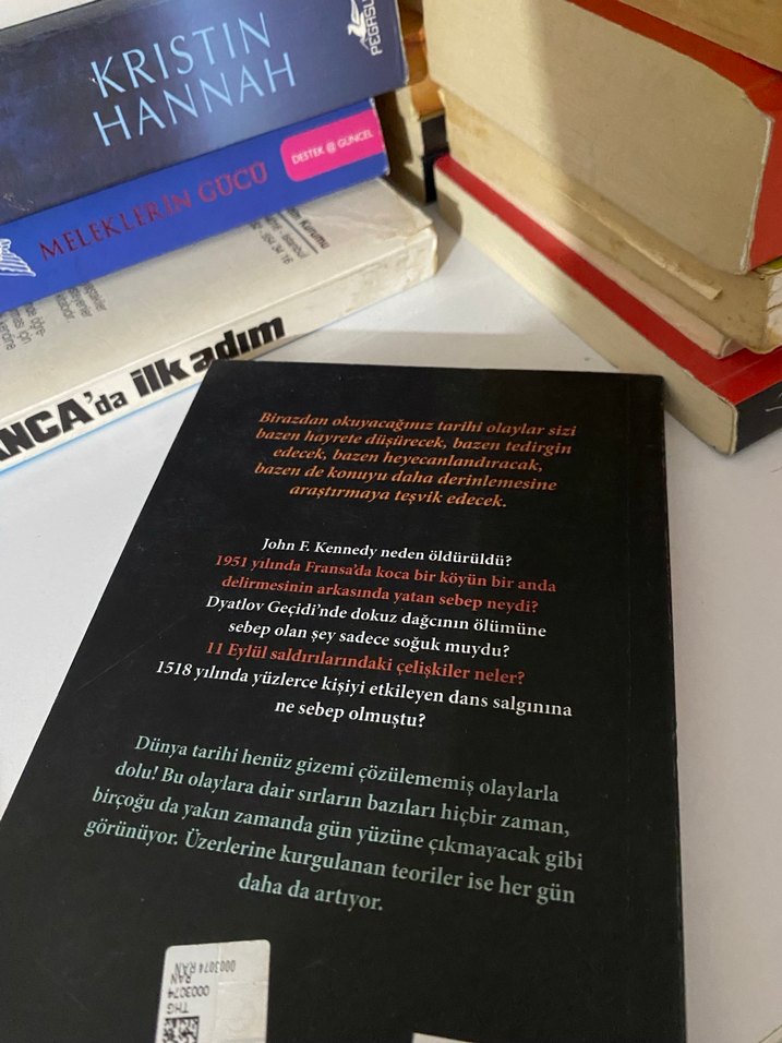 Gizemi Çözülmemiş Tarihi Olaylar Kitabı - Görsel 2