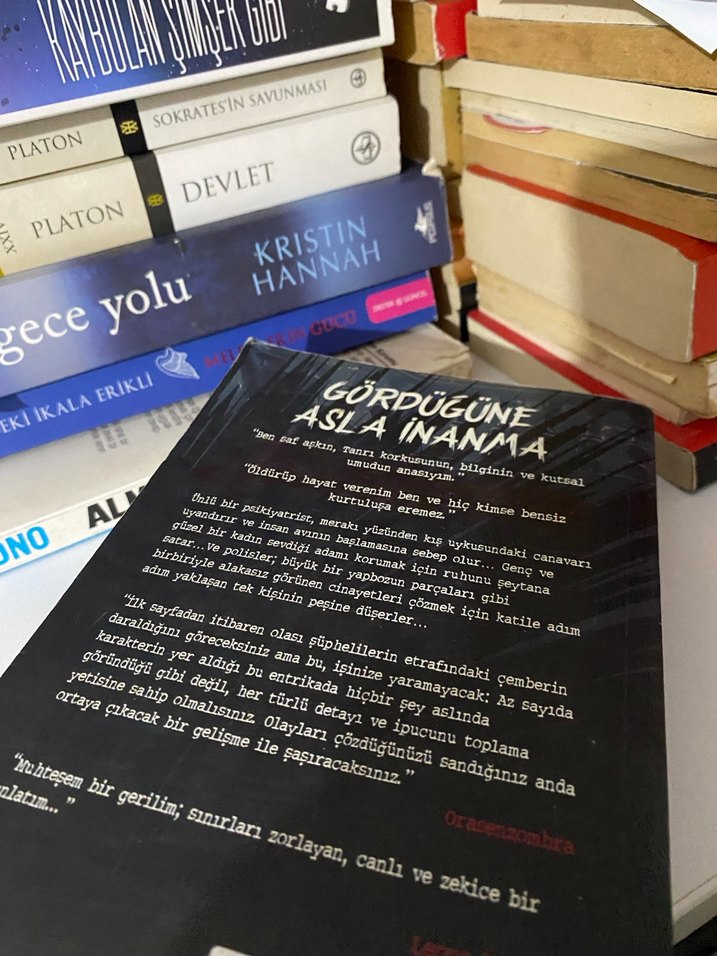 Mario Mazzanti - Gördüğüne Asla İnanma - Görsel 2