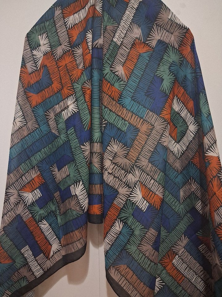 Kadın Çok Renkli Desenli Şal - Görsel 3