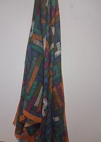 Çok Renkli Desenli Kadın Şal - Görsel 2