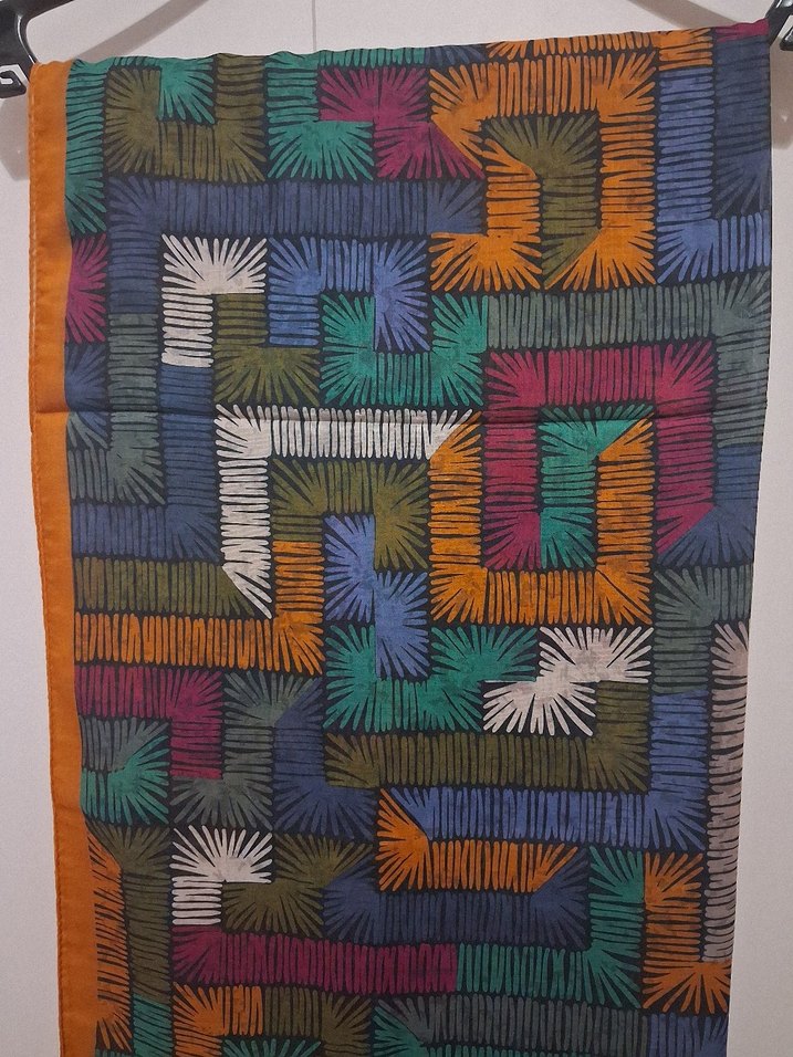 Çok Renkli Desenli Kadın Şal - Görsel 3