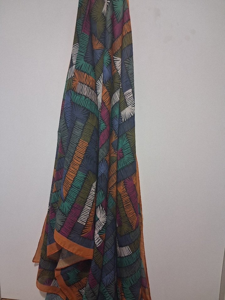 Çok Renkli Desenli Kadın Şal - Görsel 2