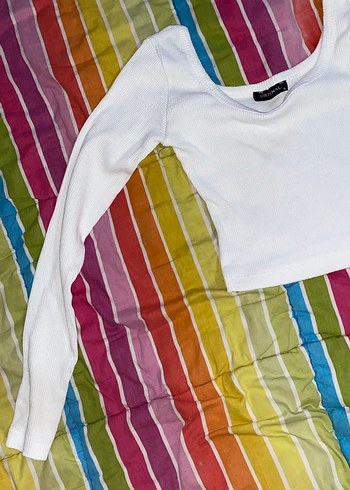 Beyaz Uzun Kollu Crop Top - Görsel 3