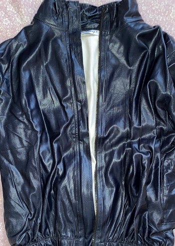 Kadın Siyah Deri Yüksek Yakalı Fermuarlı Ceket - Görsel 2