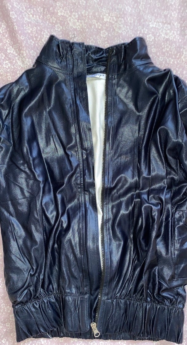 Kadın Siyah Deri Yüksek Yakalı Fermuarlı Ceket - Görsel 2