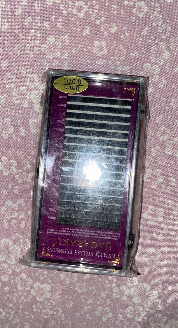 Mor Renkli Koyu Takma Kirpik - Görsel 2