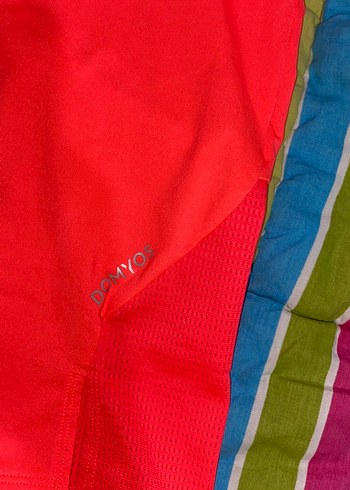 Renkli Baskılı Kısa Kollu Spor Tişört - Görsel 2