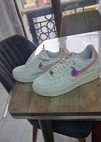 Nike Beyaz Dusuk Bilekli Spor Ayakkabi