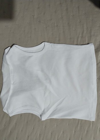 V Yaka Kolsuz Beyaz Kadın Tişört - Görsel 2