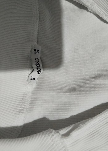 V Yaka Kolsuz Beyaz Kadın Tişört - Görsel 3