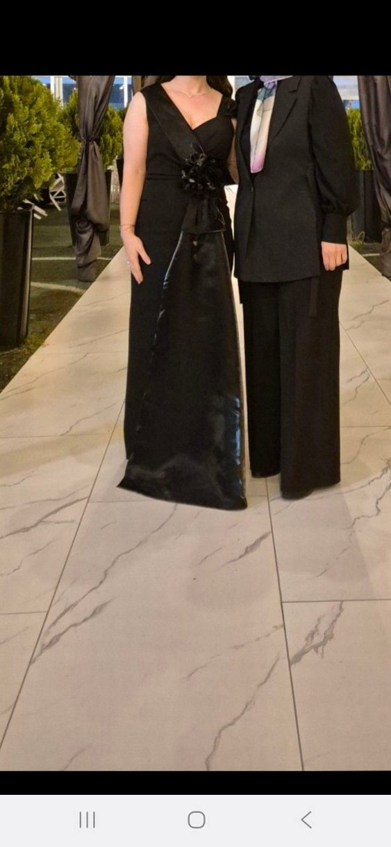Drapeli Siyah Uzun Abiye Elbise - Görsel 4