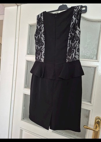 Siyah Dantelli Fırfırlı Kolsuz Elbise - Görsel 2