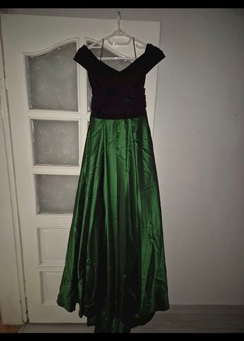 Yeşil ve Siyah Uzun Abiye Elbise - Görsel 6