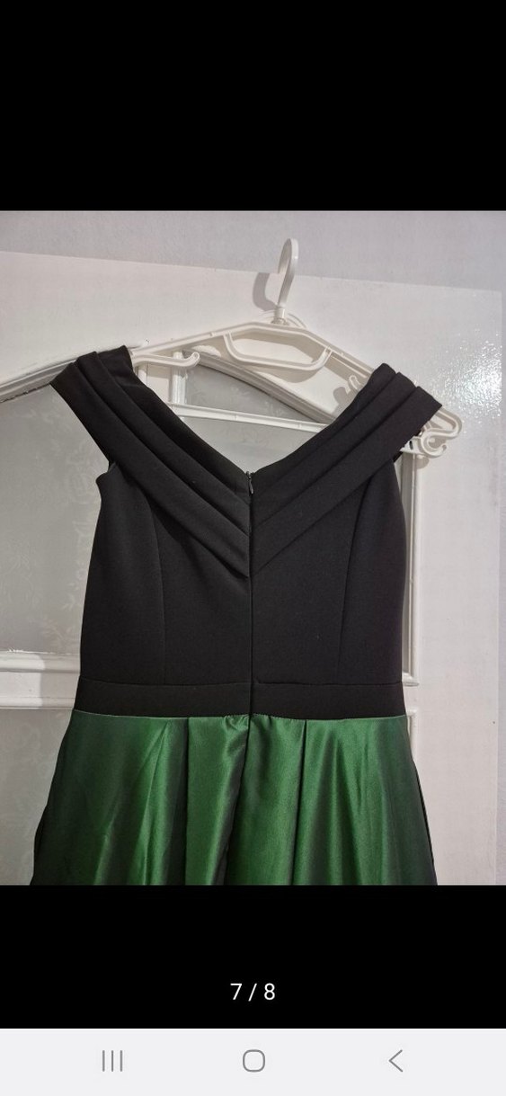 Yeşil ve Siyah Uzun Abiye Elbise - Görsel 2