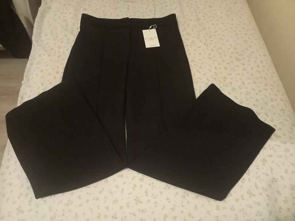 Kadın Siyah Midi Kumaş Pantolon - Görsel 2