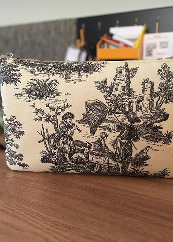 Bej Vintage Desenli Fermuarlı Makyaj Çantası - El Yapımı