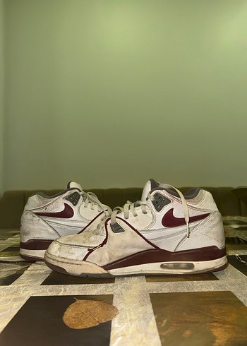 Beyaz Bağcıklı Basketbol Ayakkabısı - Görsel 2