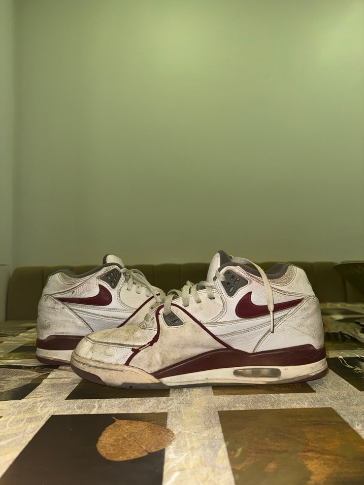 Beyaz Bağcıklı Basketbol Ayakkabısı - Görsel 2