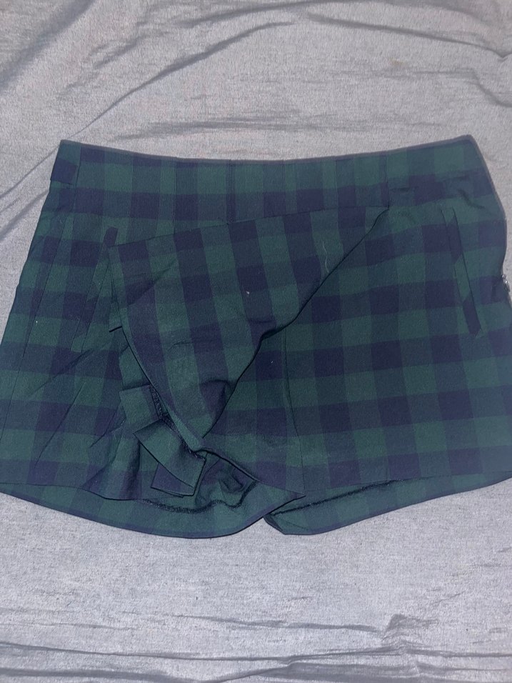 Zara Kadın Yeşil Pileli Midi şortetek - Görsel 3