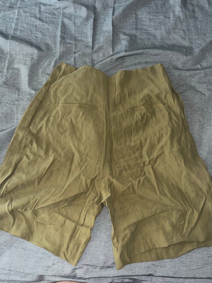 H&M Düğmeli Bej Yüksek Bel Midi Şort - Görsel 3