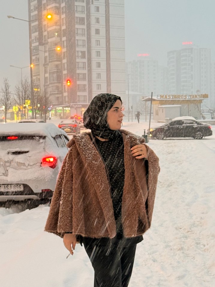 Kahverengi  kürk 1 saat giydim - Görsel 4