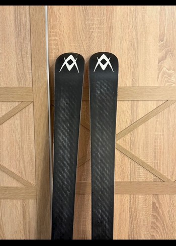 Fıs Onaylı Yarış kayağı Völki(161cm) - Görsel 5