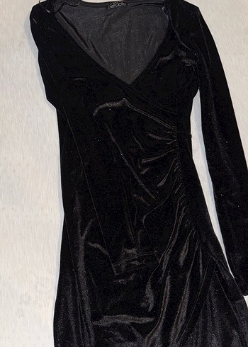 Uzun Kollu Siyah Gotik V Yakalı Elbise