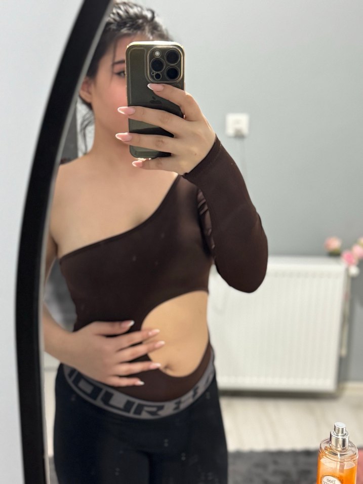 Kahverengi V Yaka Uzun Kollu Deri Bluz - Görsel 2