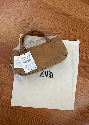 Zara Bej Süet Fermuarlı Kadın Çanta