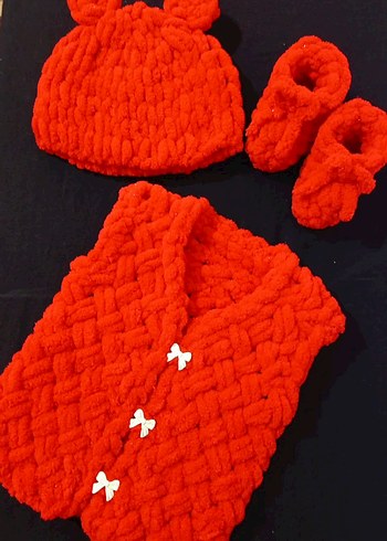 Kırmızı Örgü Bebek Kız Takımı - Görsel 2